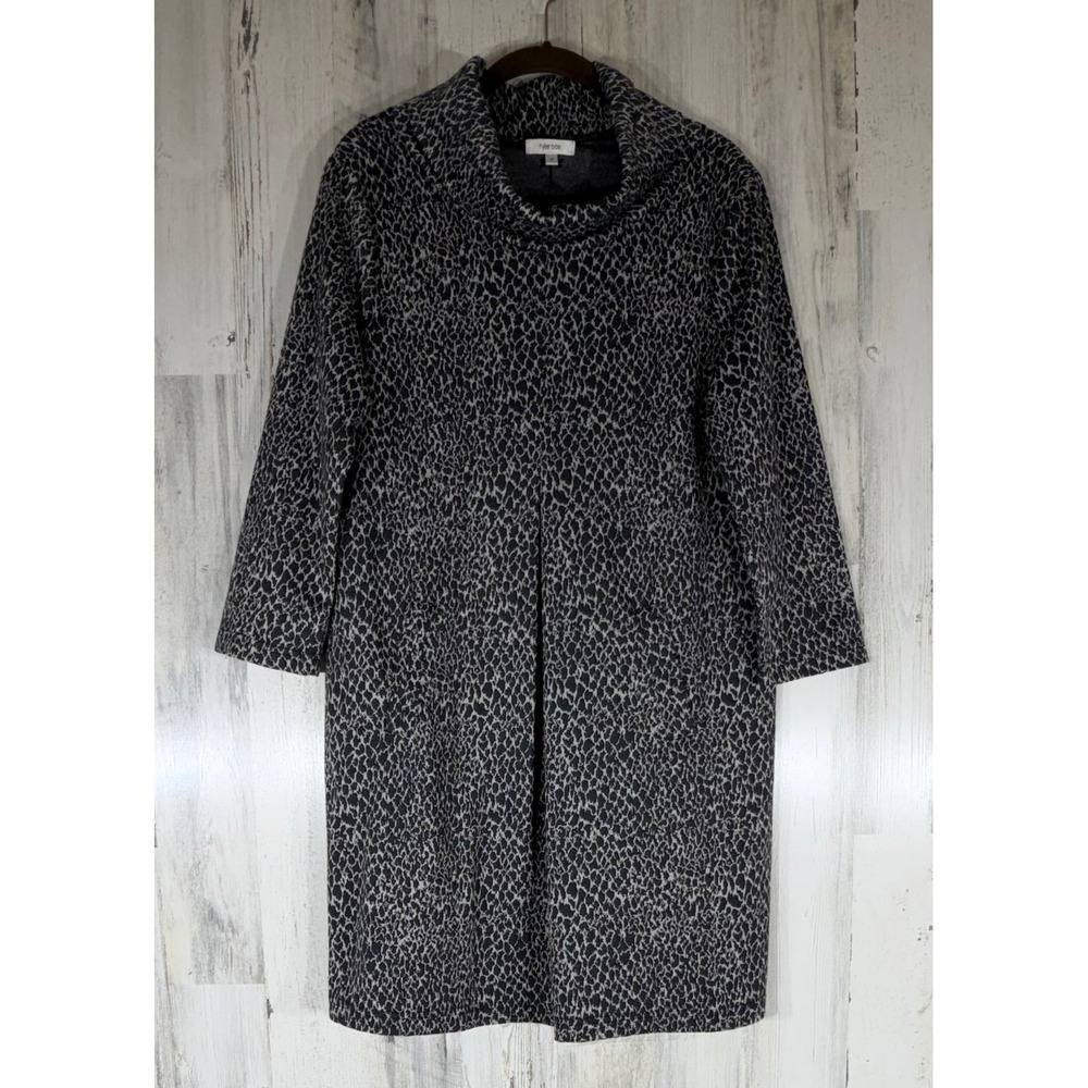 Tyler Boe Cowl Neck Tunic Dress Size Medium Black Gray Animal Print 3/4 Sleeve